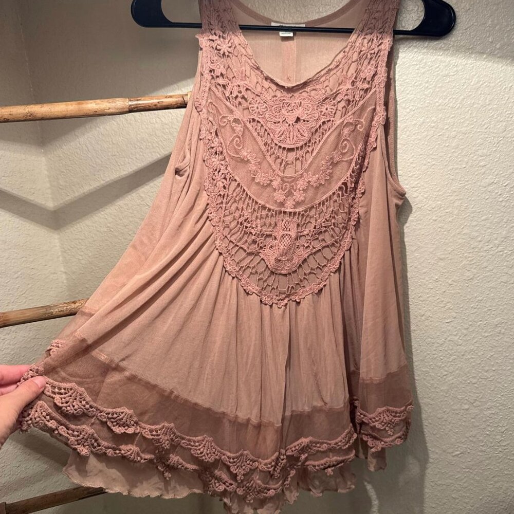 Romantic Laced Flowy Pink Tank Top